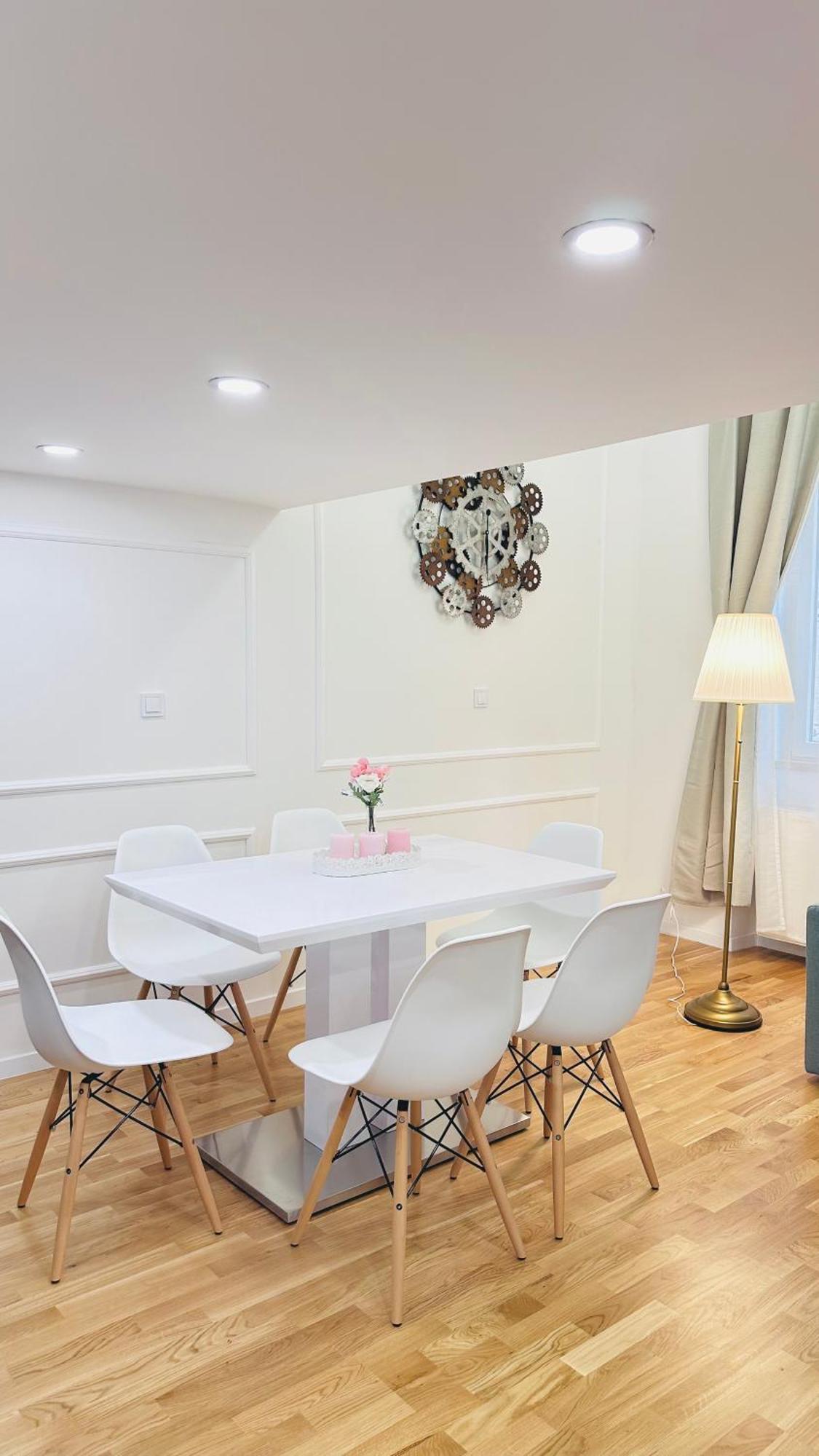 Jozsef 65 Apartment Budapest Eksteriør billede